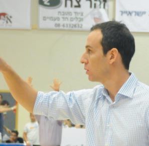 רשת מוזס הצטרפה לנותני החסות לקבוצת הפועל פתאל אילת