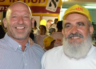 ארבע סיעות חתמו על הסכם עודפים