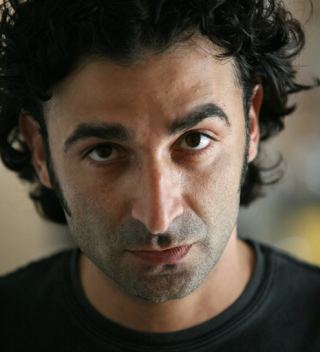 אל תקראו לי איציק סאסא
