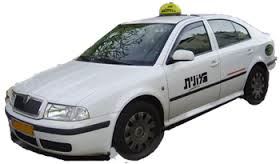 תקף את נהג המונית ולקח את הנוסעות