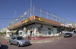 שני מקרי שוד ב'מרכז איזידור' ובטיילת