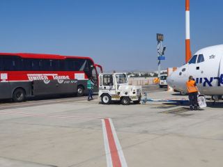 ראש העירייה דורש להשיב את האוטובוס האדום כשירות נדרש לתושבי אילת