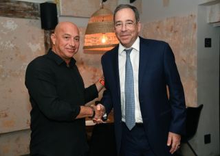 שגריר ארה''ב פגש במר חנן פרידמן מנכ''ל טראקנט בעת ביקורו באילת
