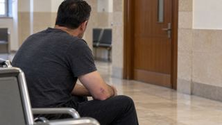 חבלותיו של חשוד בתקיפת שוטרים תועדו רק בבית המשפט