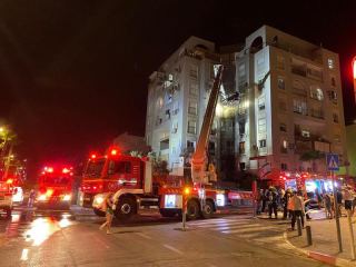 לוחמי האש הצילו מהשרפה את בעלי החיים