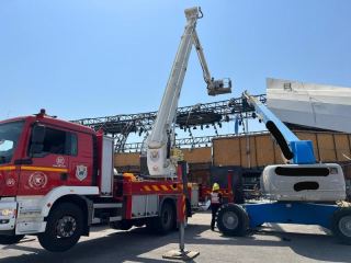 חילוץ פועל ממנוף במועדון הסלינה באילת