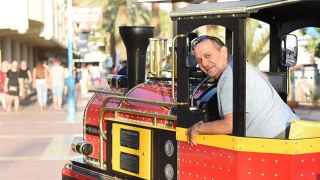 הקטר המאיר