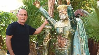 הסיפור המדהים על הגנן שבעקבות תאונה קשה גילה שהוא אמן