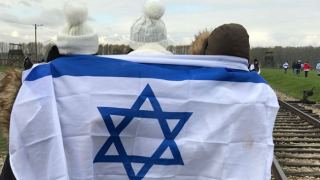 תלמידי אילת שבו מפולין