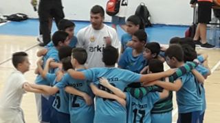 תנו להם במתח