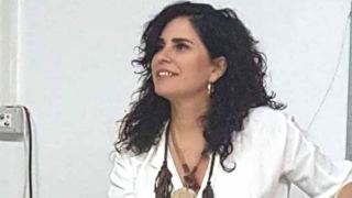 קצת אחרת