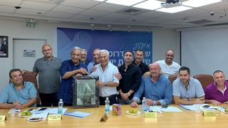 מוקירים את פועלו של עזיז למען תיירות הספורט
