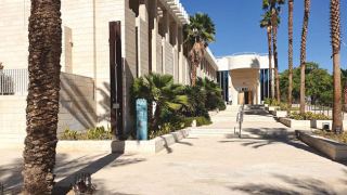 לאילתים אין זכות קנויה להתדיין בביהמ''ש של אילת