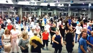 סכסוך ריקודי העם הסתיים בלא כלום