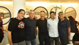 שחר צוברי יאמן את נבחרת  הנשים של ישראל בגלישה