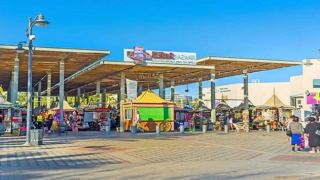 נמחקה עתירתו של אחד  ממובילי מאבק הרוכלים שהפסיד  במכרז הדוכנים בטיילת