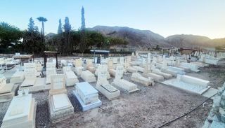 בקרוב קבורה בקומות בבית העלמין של אילת