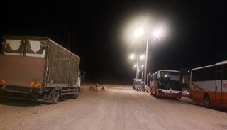 דחיה באכיפת איסור חניית  כלי רכב כבדים באילת