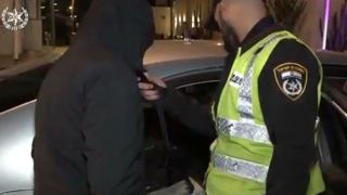 תושב אילת הורשע בהסעת שב''חים