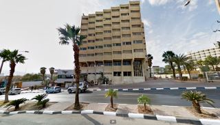 מלון עם  לב גדול