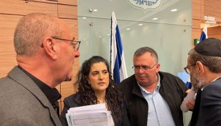 ועדת הכספים של הכנסת דורשת מהאוצר לגבש מתווה  ייחודי לעסקים באילת
