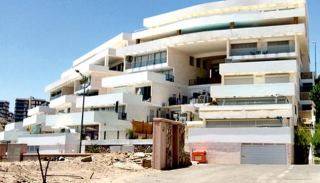 הבריכה בפרויקט גבעת השחמון באילת נזלה  והדיירים יפוצו במאות אלפים