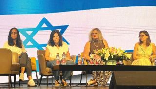 מובילות מקצועות הבריאות של כללית אילת הרצו והשתתפו בכנס הגמלאים הארצי בעיר