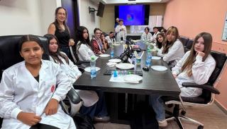 דור העתיד של הרפואה באילת:  תלמידי מגמת''פרחי רפואה'' מבית ספר  “בגין'' סיירו במרכז הרפואי יוספטל.