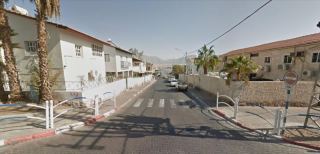חמישה צוותי כיבוי וחילוץ פעלו כעת בשריפה שפרצה בדירת מגורים בשכונה א׳ באילת