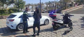 תוגבר האכיפה על אופניים וקורקינטים בטיילת אילת 