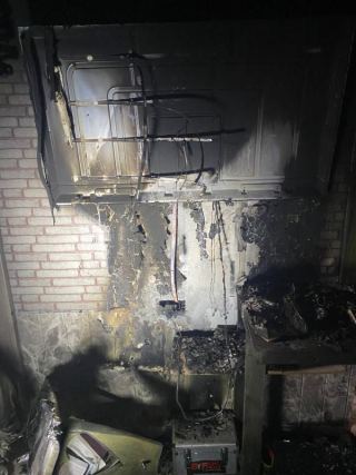 שריפה ברחוב כיכר רפידים באילת: אדם נפגע ופונה לבית החולים