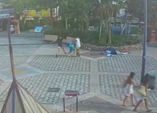 צפו בתיעוד: הוגש כתב אישום נגד תוקף מקבצי נדבות בטיילת אילת