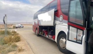 משטרת אילת עצרה אוטובוס עם שוהים בלתי חוקיים